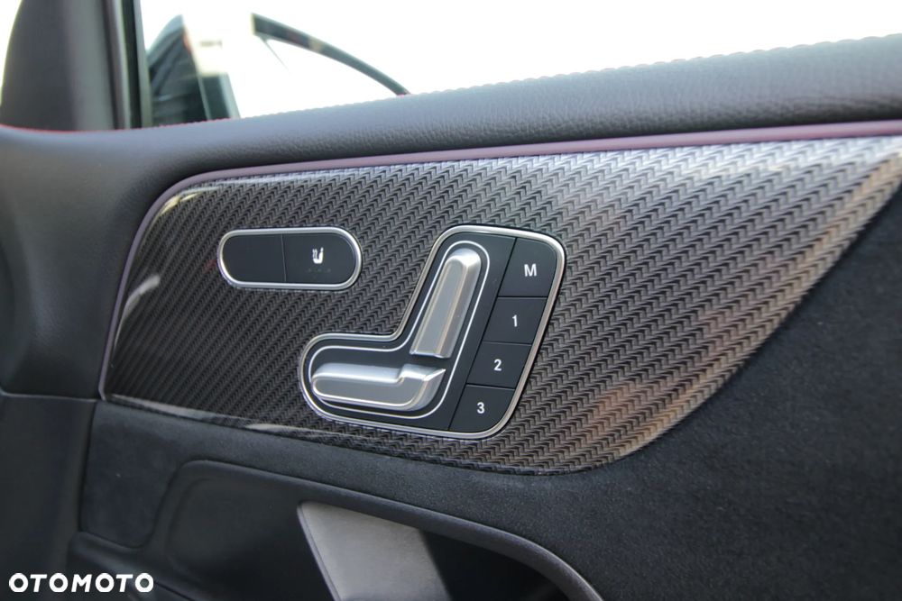 Mercedes-Benz GLB AMG 35 4-Matic - 22