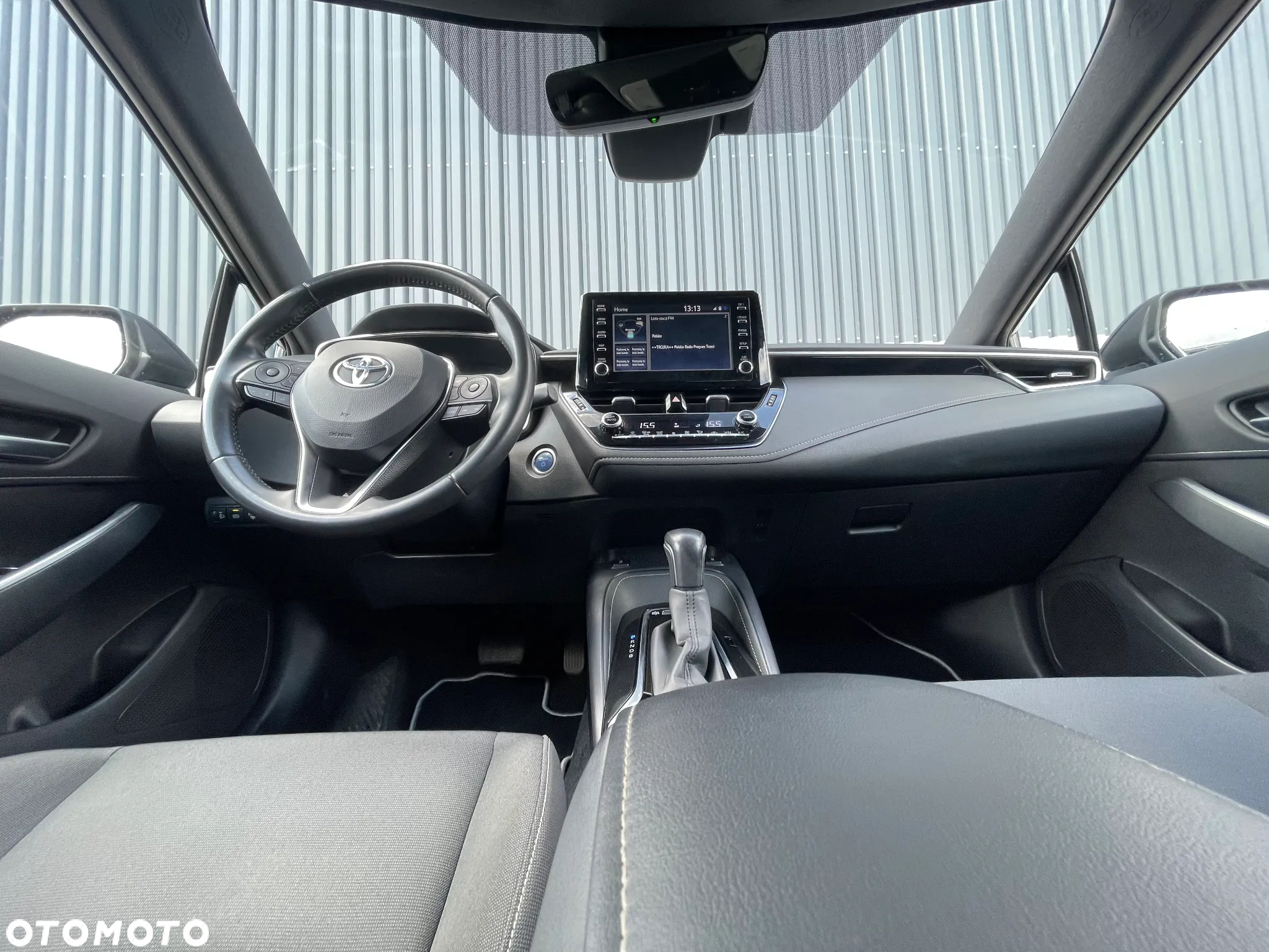 Toyota Corolla 1.8 Hybrid Comfort - 17