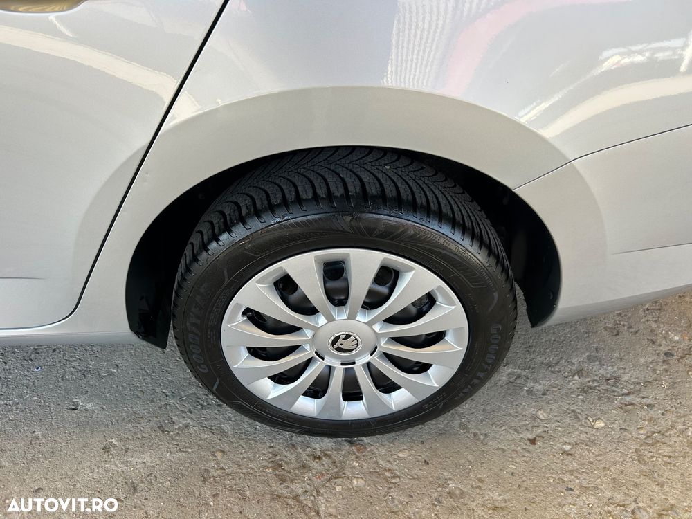 Skoda Fabia 1.0 TSI 95 CP Essence - 12