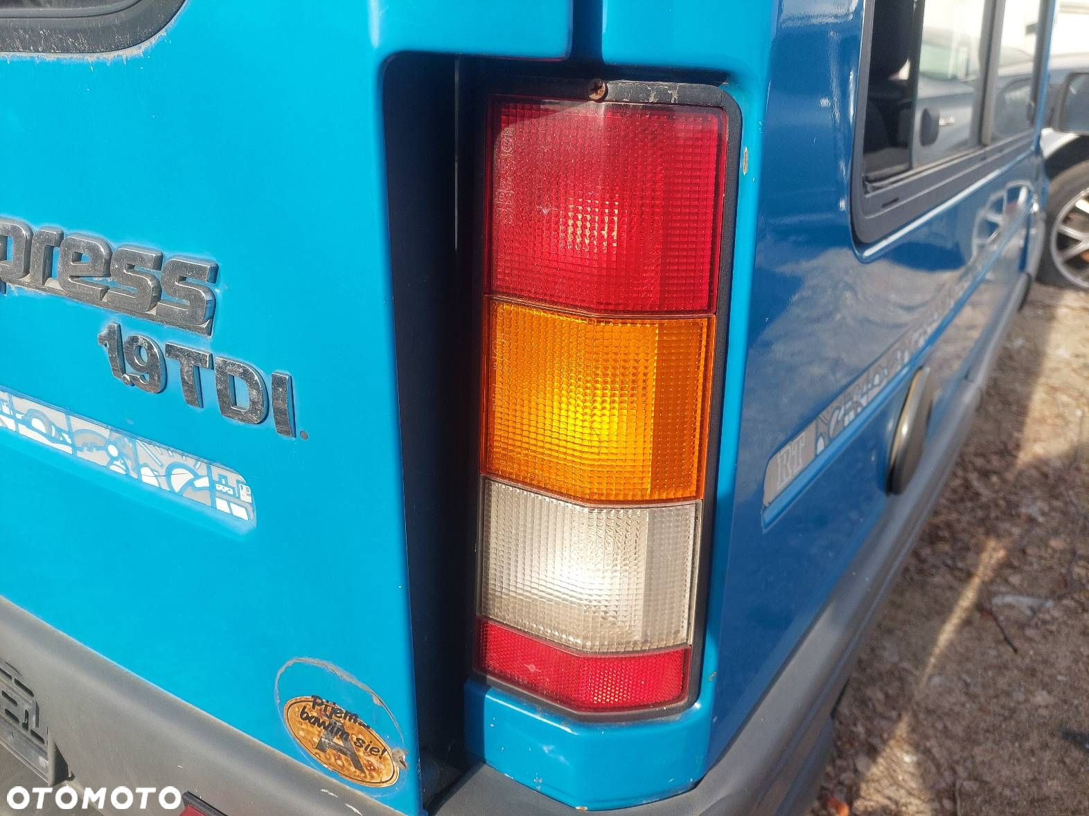 KOMPLETNY TYŁ KLAPA ZDERZAK LAMPA LEWY PRAWY TYŁ RENAULT EXPRESS III - 3
