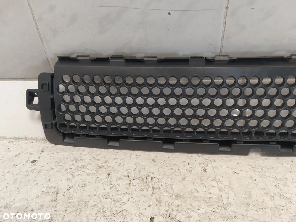 LAND ROVER DEFENDER II L663 GRILL ATRAPA CHŁODNICY ORYGINAŁ - 4