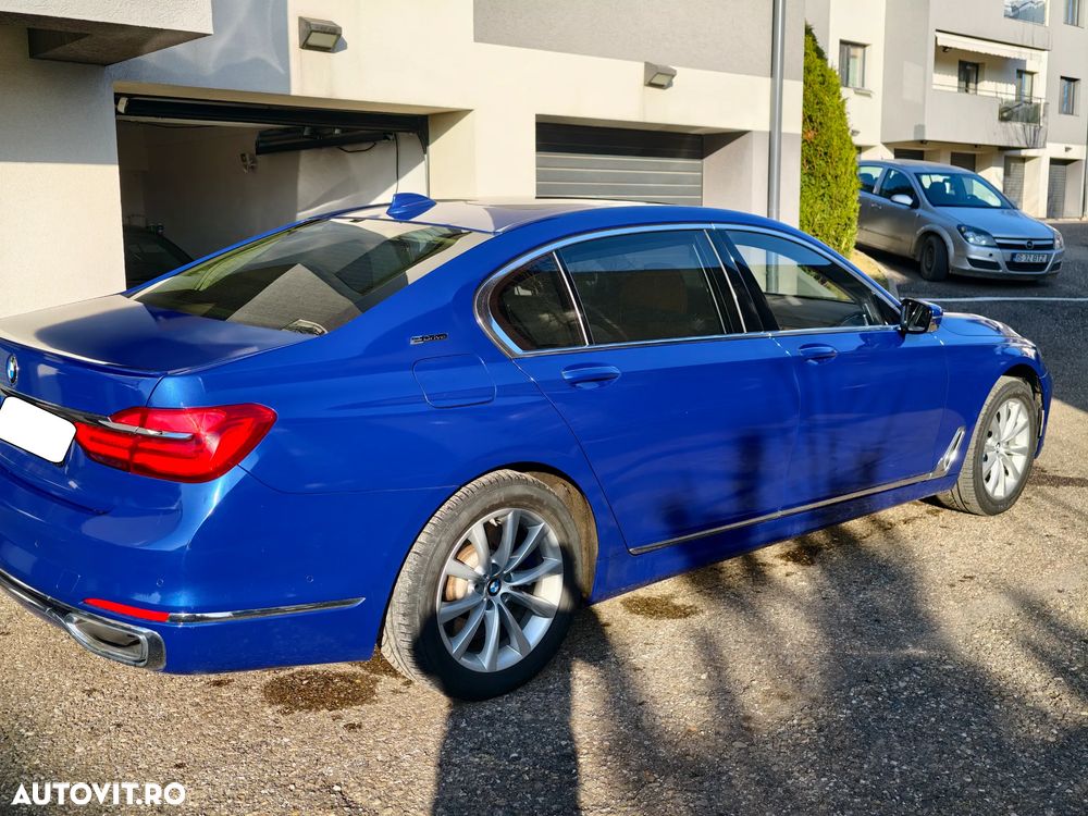 BMW Seria 7 740Le xDrive iPerformance - 3