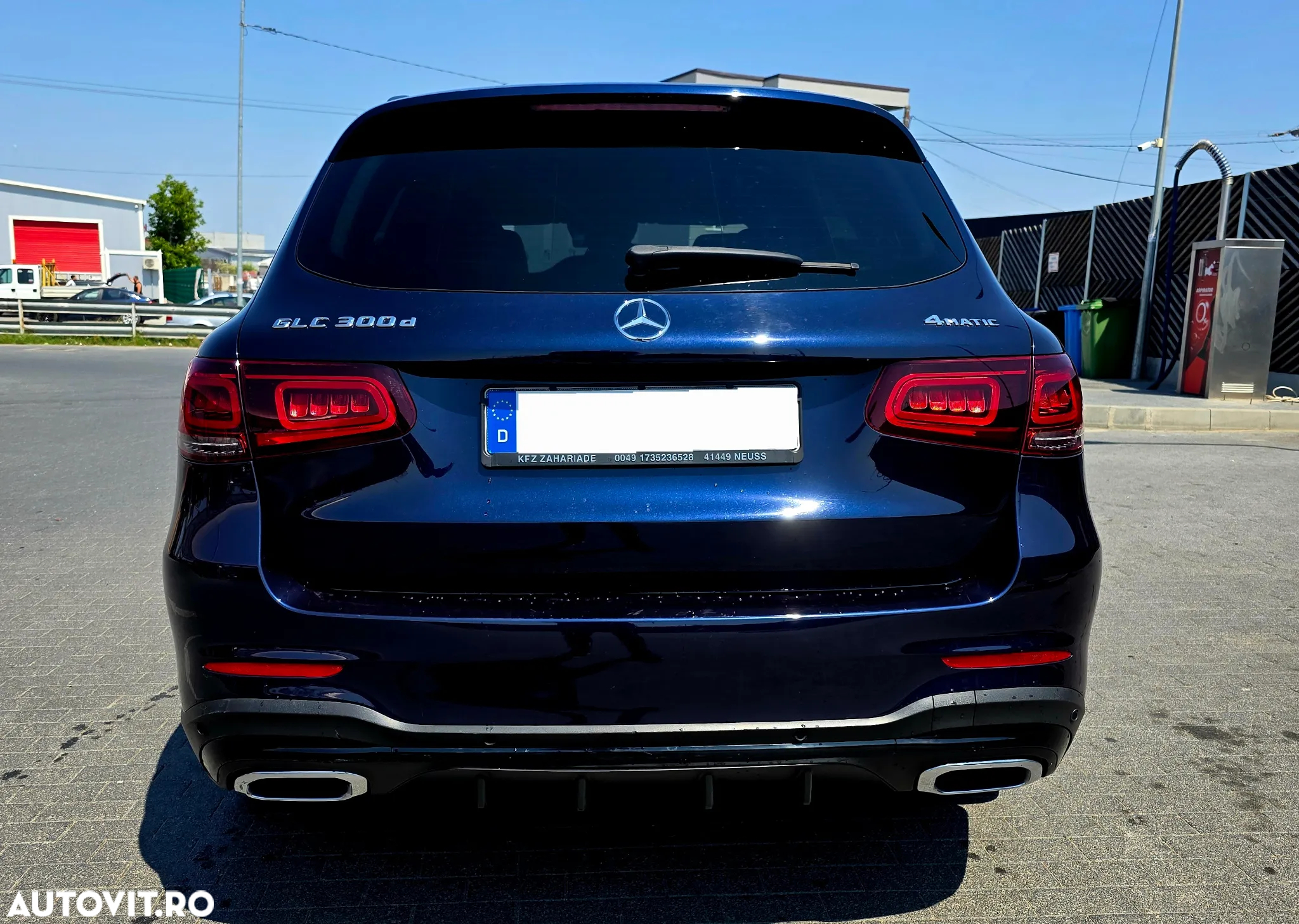 Mercedes-Benz GLC 300 d 4Matic 9G-TRONIC AMG Line Plus - 4