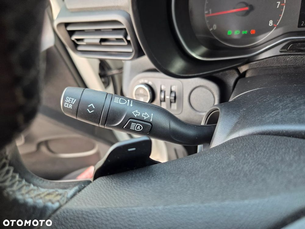 Opel Vivaro C - 14