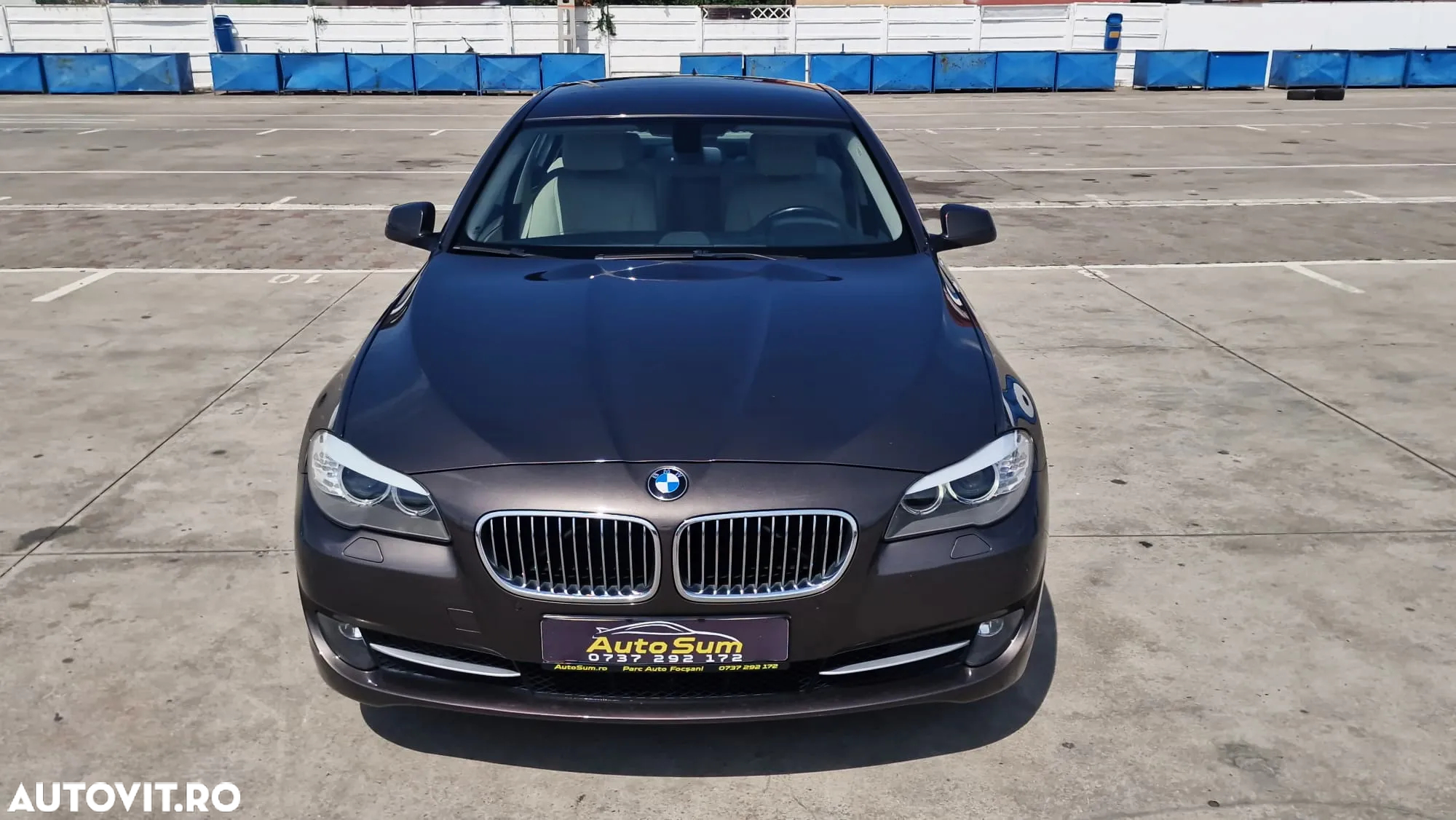 BMW Seria 5 520d - 23