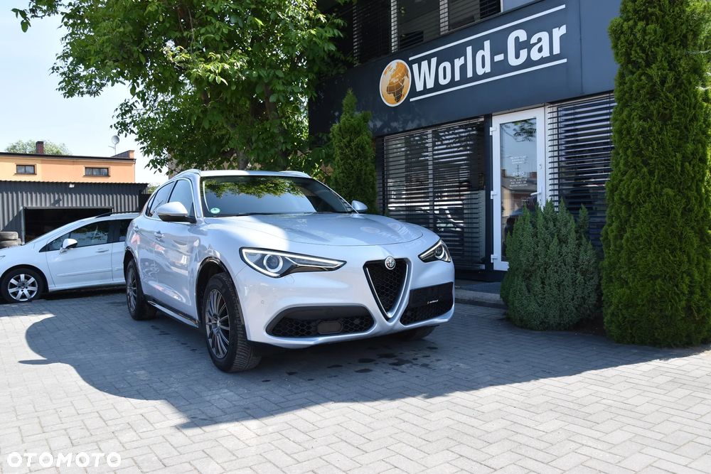Alfa Romeo Stelvio 2.0 Turbo 16V AT8-Q4 Competizione - 1