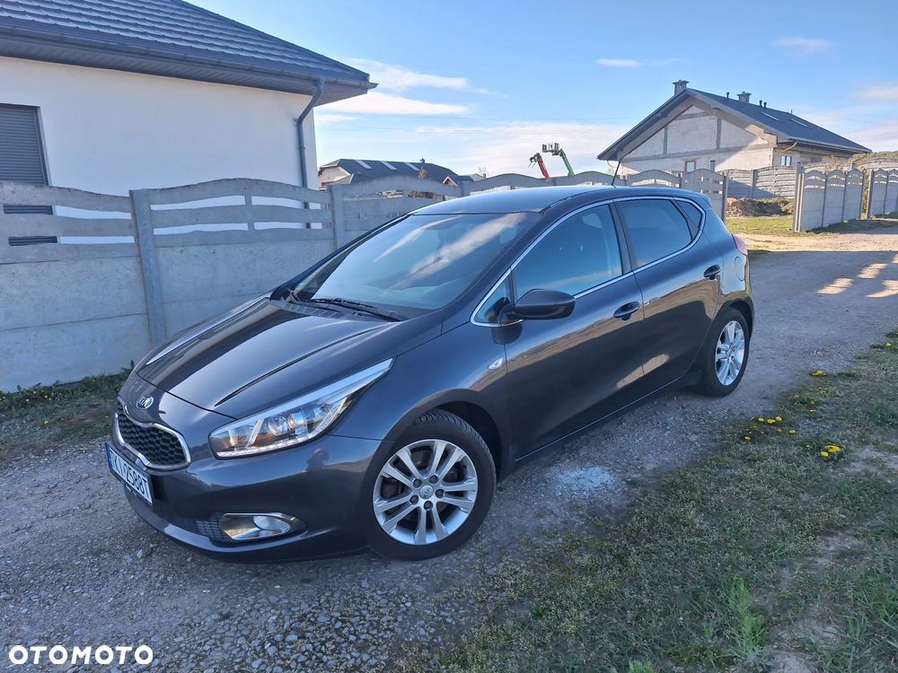 Kia Ceed - 6