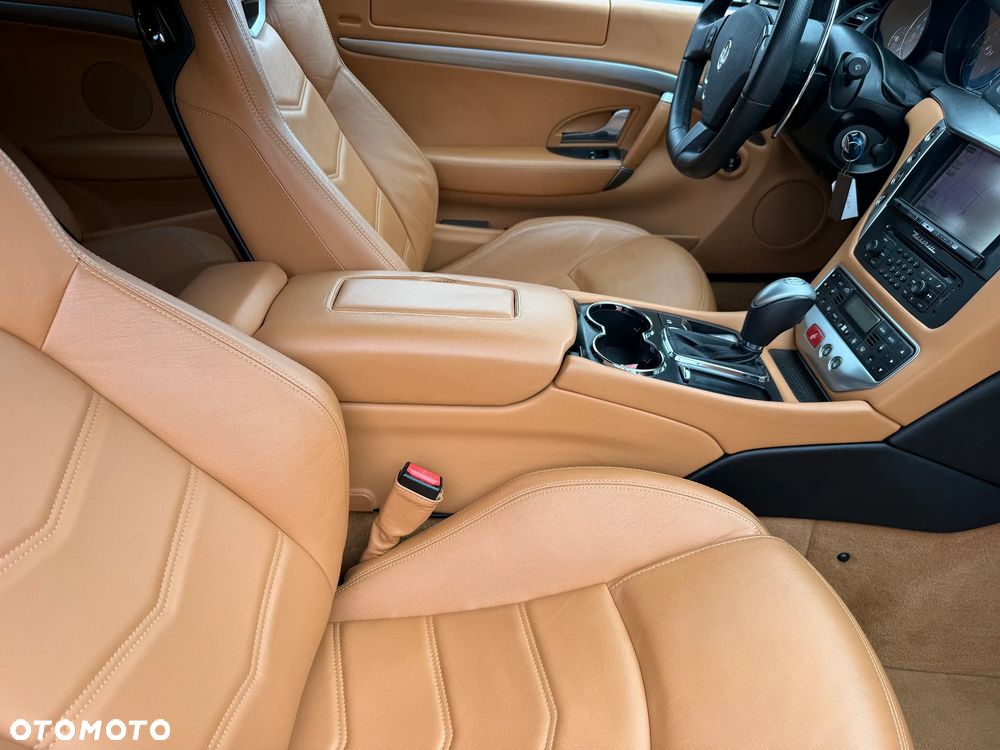 Maserati GranTurismo - 13
