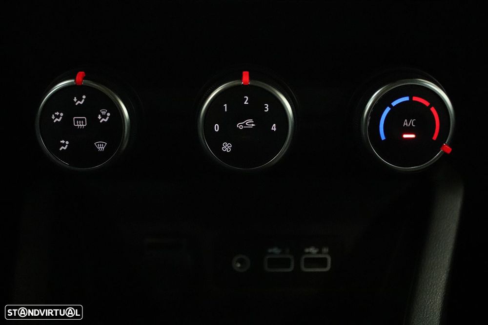 Renault Clio 1.0 TCe Evolution - 13