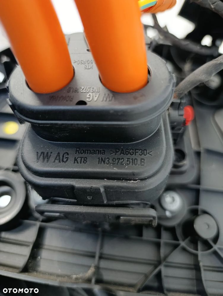 Gniazdo kabel przewód instalacja ładowania baterii Audi Q4 e-tron etron - 13