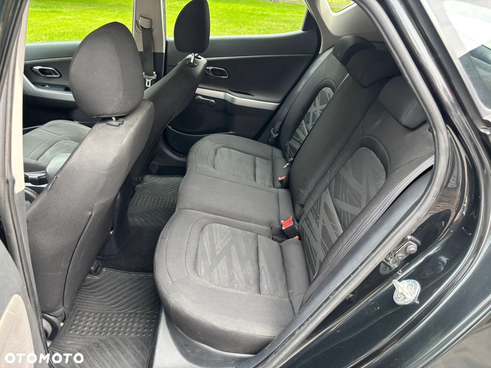 Kia Ceed 1.6 GDI L - 12