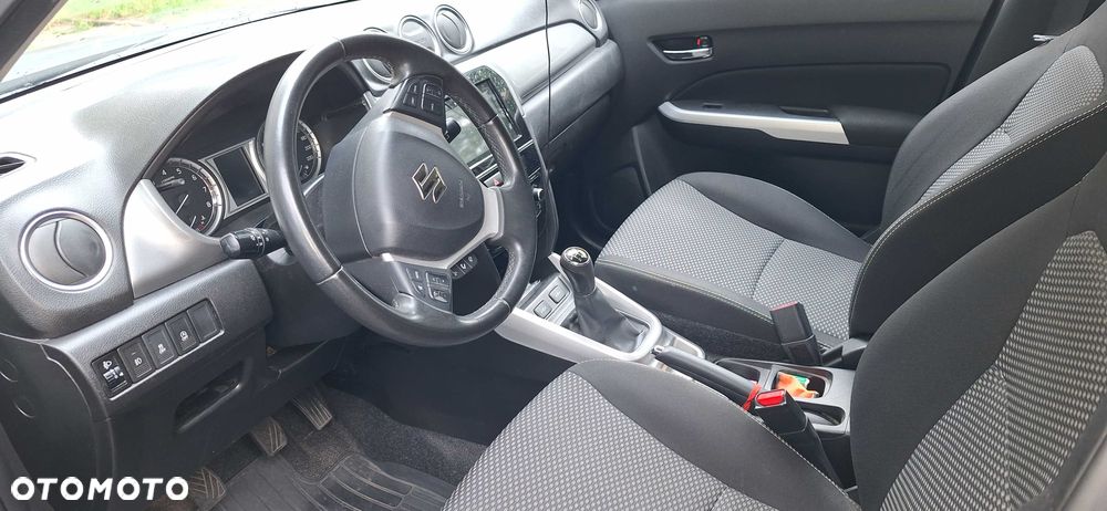 Suzuki Vitara - 5