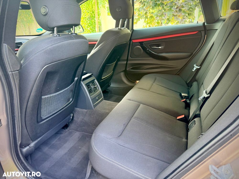 BMW Seria 3 320d Aut. Sport Line - 12
