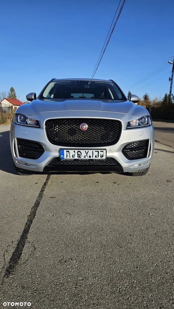 Jaguar F-Pace 2.0 i4D AWD R-Sport - 2