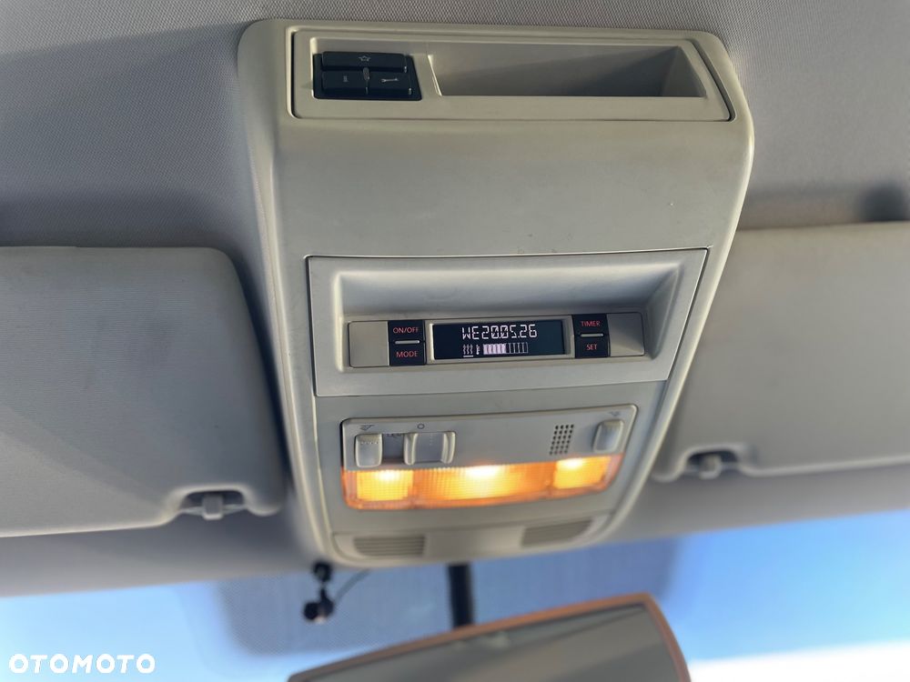 Volkswagen Multivan - 34