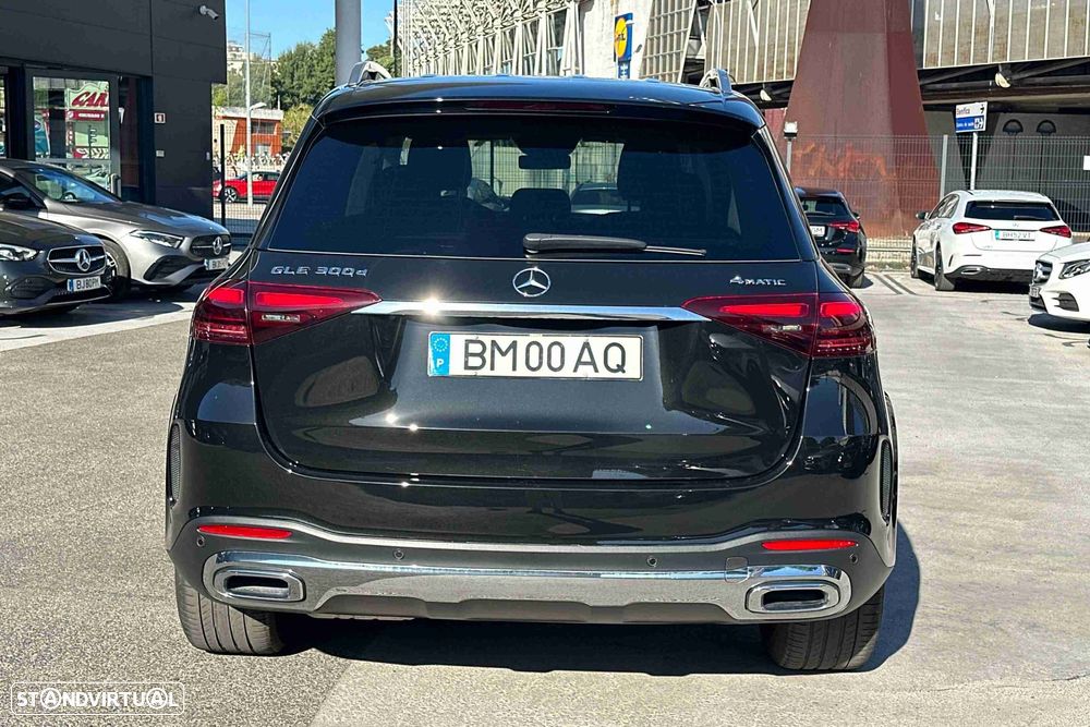 Mercedes-Benz GLE 300 d 4Matic - 4
