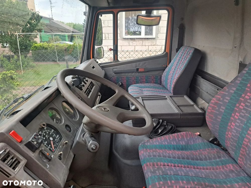 Mercedes-Benz 814D - 34