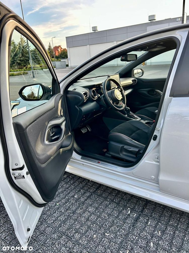 Toyota Yaris - 37