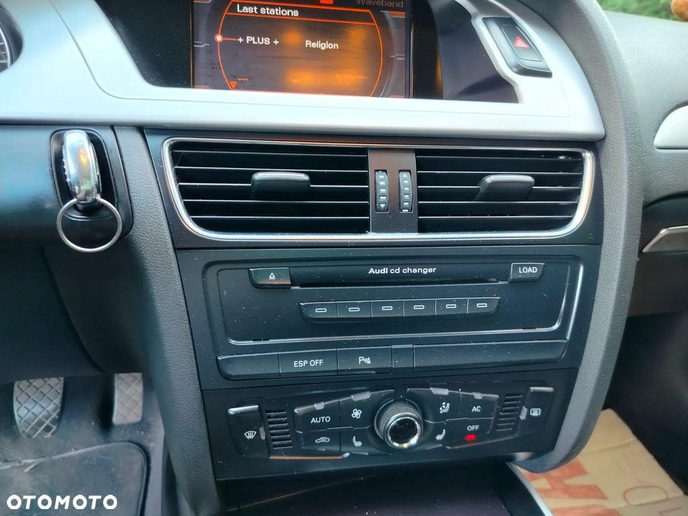 Audi A4 Avant 2.0 TDI - 9