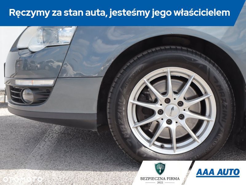 Volkswagen Passat Variant - 16