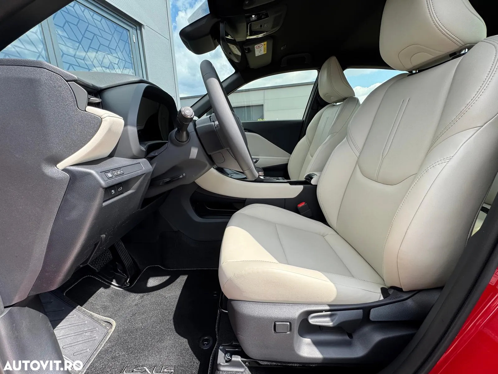 Lexus LBX 1.5 HEV 4x2 CVT Elegant - 27