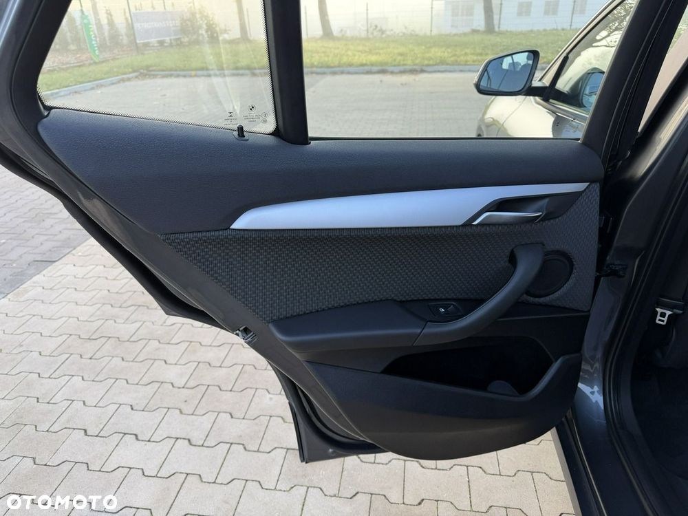 BMW X2 sDrive18d - 28