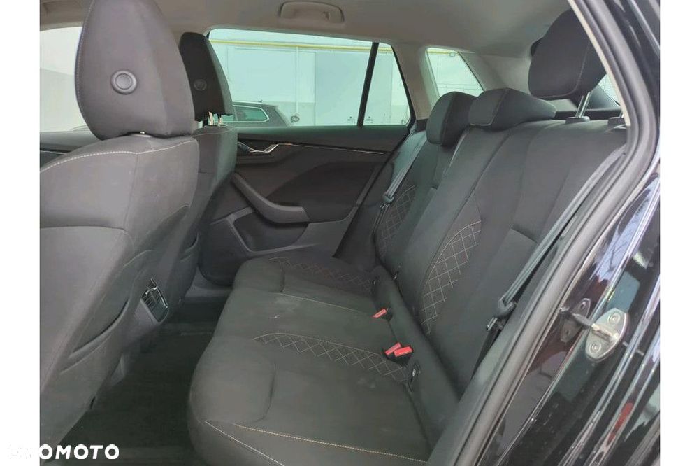 Skoda Kamiq 1.0 TSI Ambition - 9