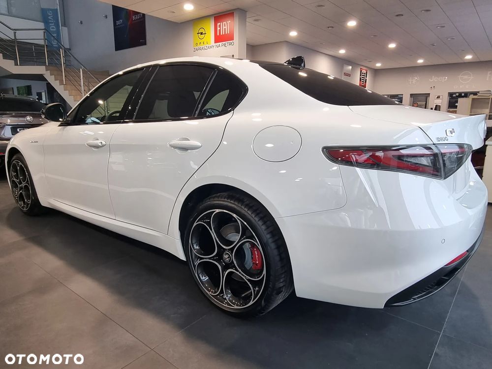 Alfa Romeo Giulia 2.0 Turbo Veloce Q4 - 6