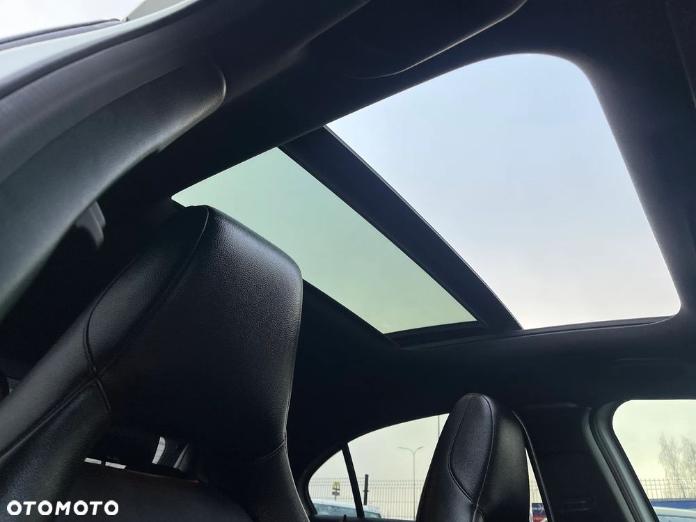 Mercedes-Benz Klasa A 180 AMG Line - 8