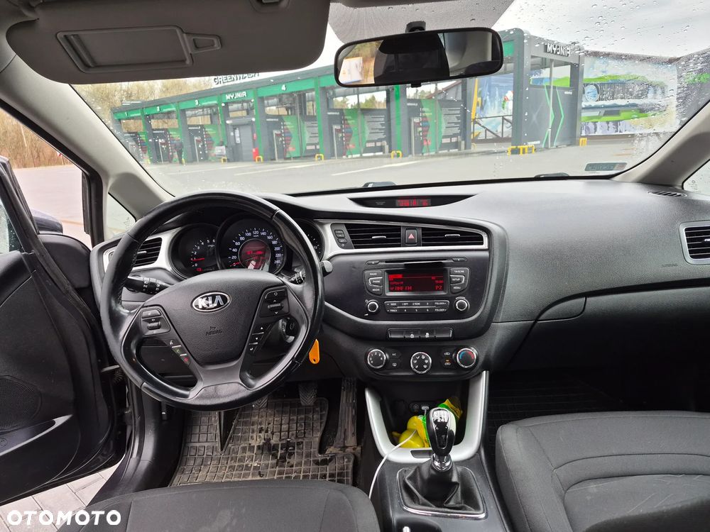 Kia Ceed 1.6 CRDi M - 8