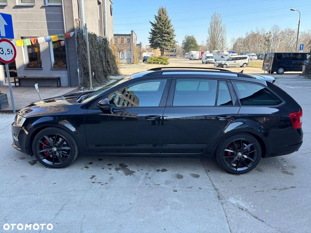 Skoda Octavia 2.0 TDI DSG RS - 9