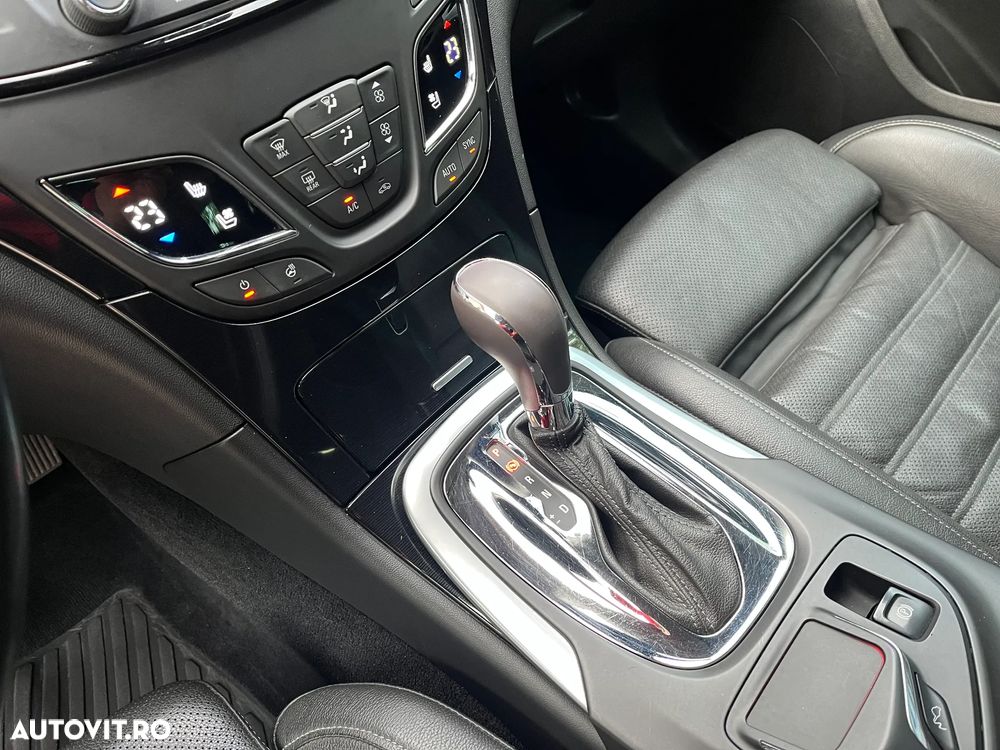 Opel Insignia 2.0 Bi Turbo CDTI 4x4 Sports Tourer Aut. - 17