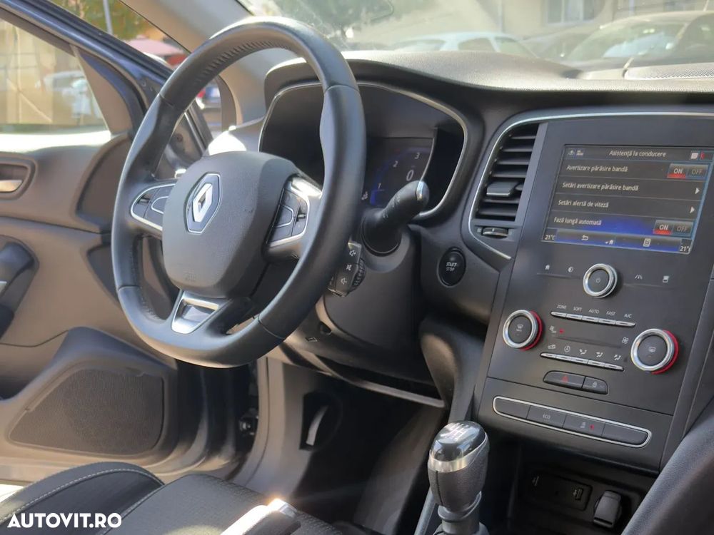 Renault Megane - 9