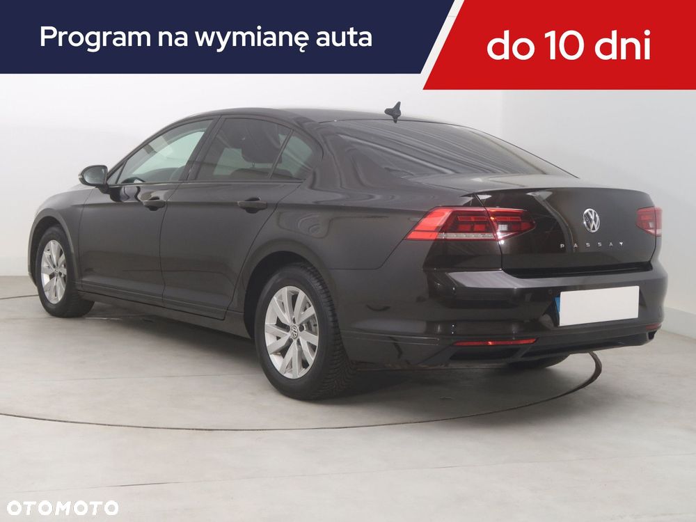 Volkswagen Passat - 6