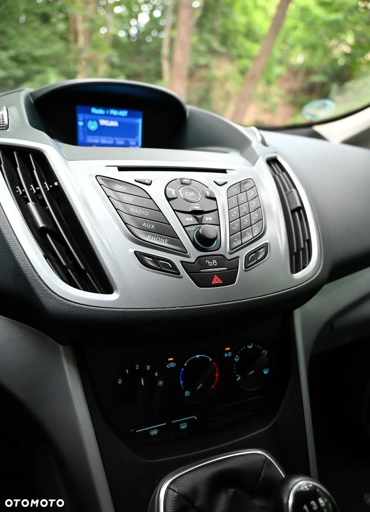Ford Grand C-MAX - 37