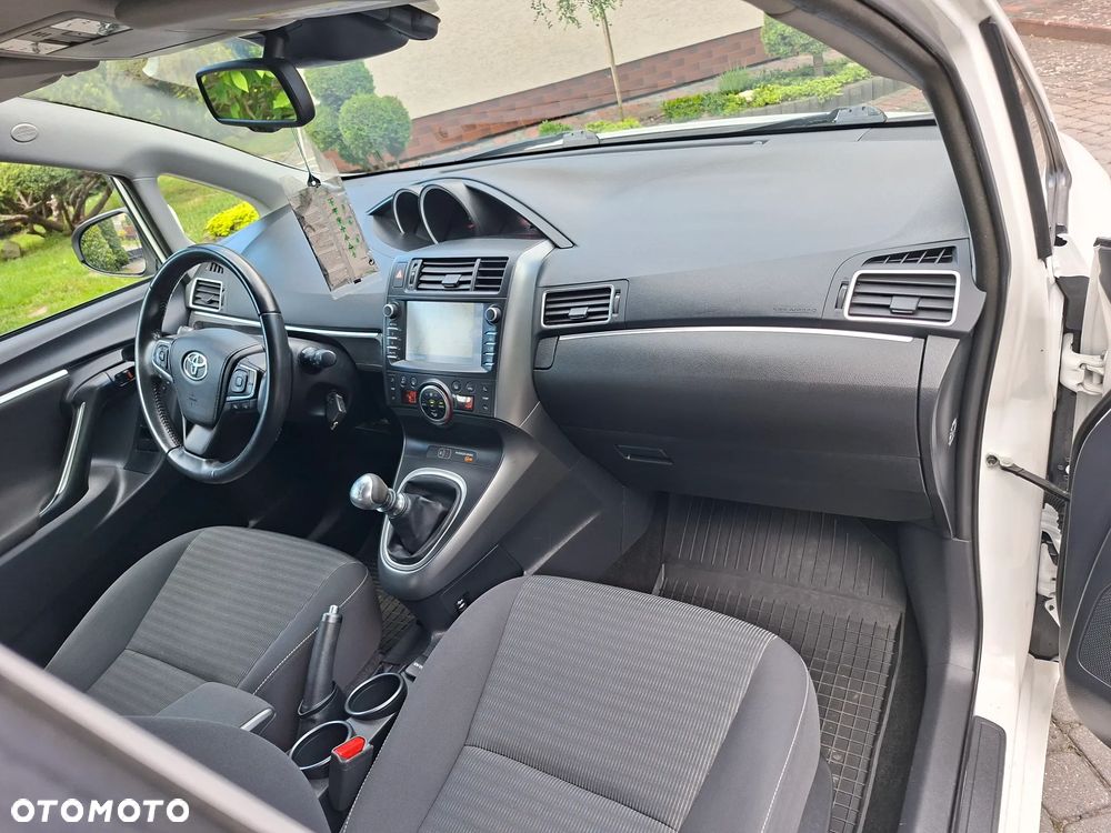 Toyota Verso 1.6 D-4D Premium - 17