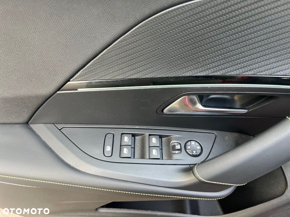 Peugeot 2008 1.2 PureTech GT Line S&S EAT8 - 12