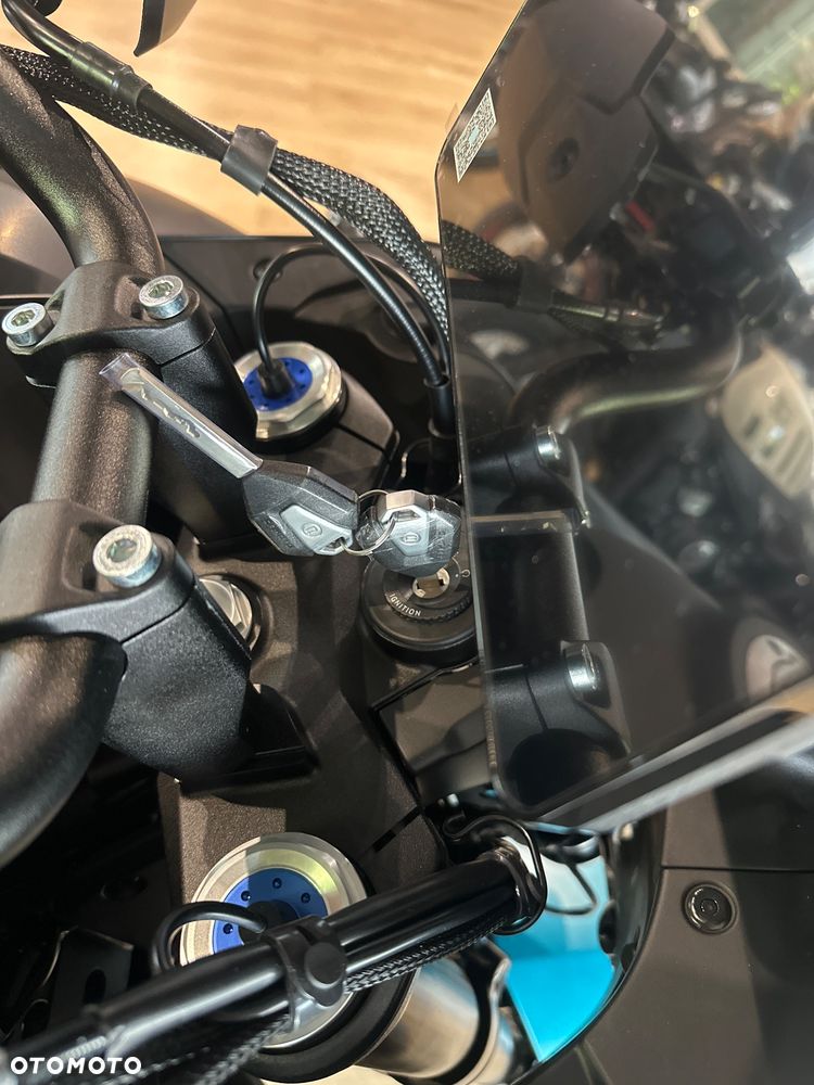 CFMoto 800MT Explore - 2