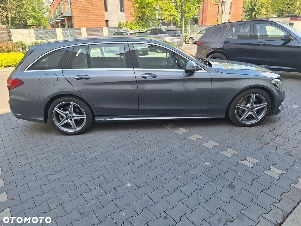 Mercedes-Benz Klasa C 250 d 4Matic T 9G-TRONIC AMG Line - 7
