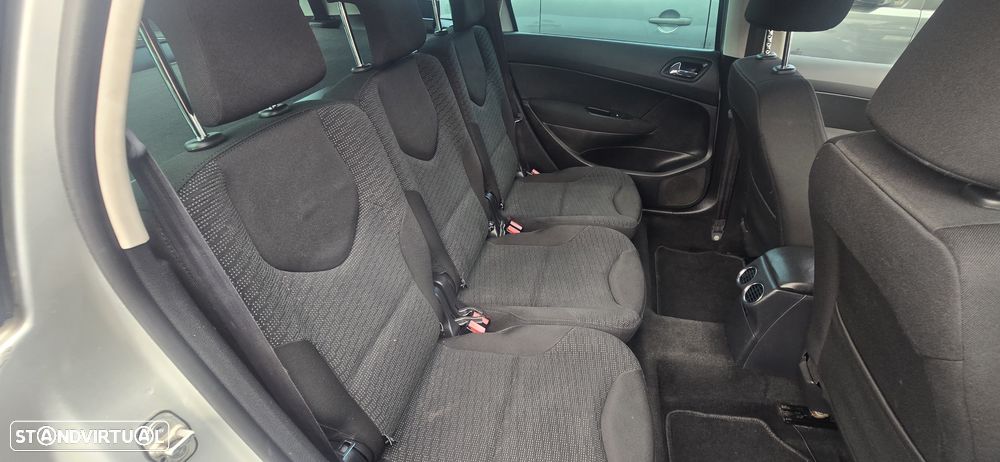 Peugeot 308 SW 1.6 HDi Premium - 14