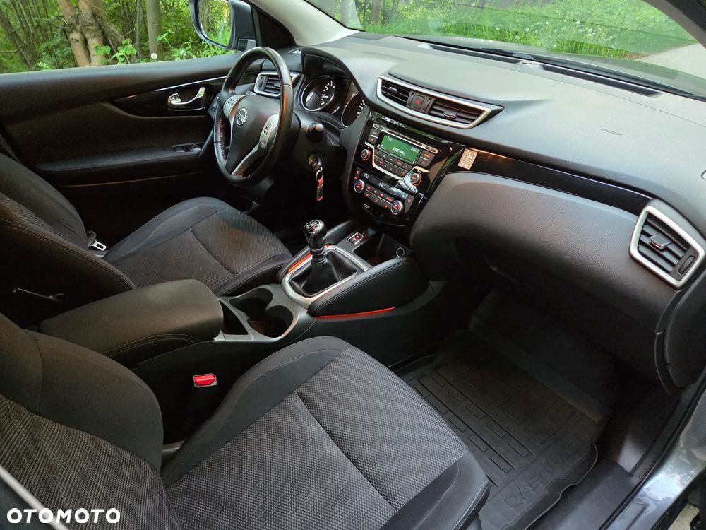 Nissan Qashqai 1.2 DIG-T Acenta EU6 - 8
