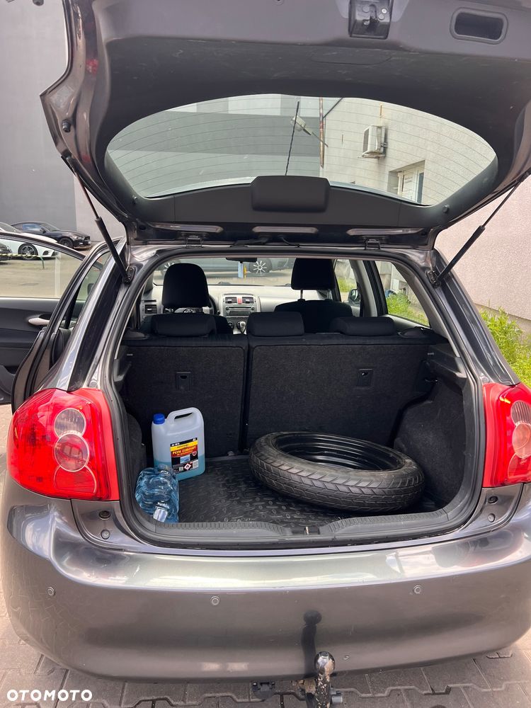 Toyota Auris 1.6 VVT-i Luna MM - 10
