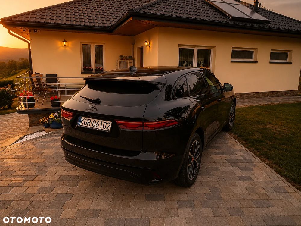Jaguar F-Pace 2.0 P250 mHEV AWD R-Dynamic Black - 5