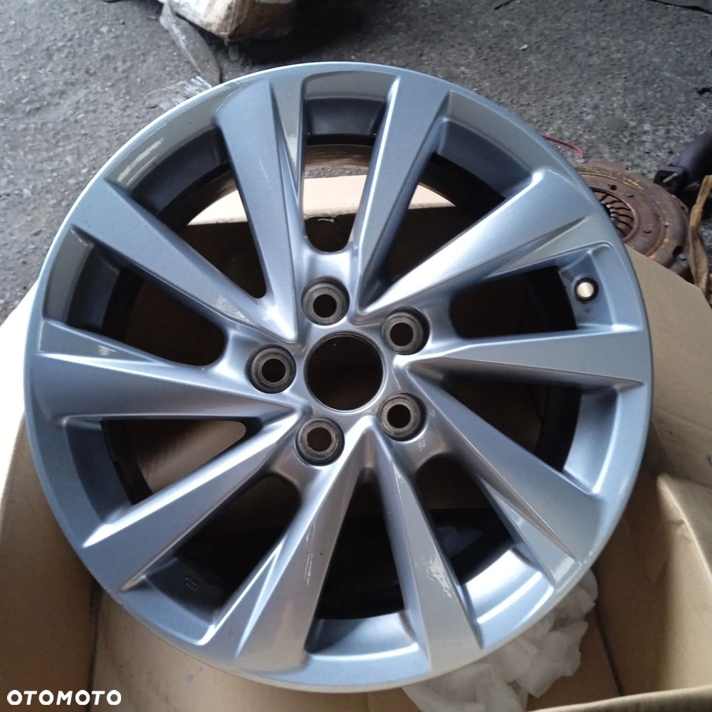 Felga aluminiowa Toyota Camry VIII 17x7.5 ET45 5x114,3 - 1