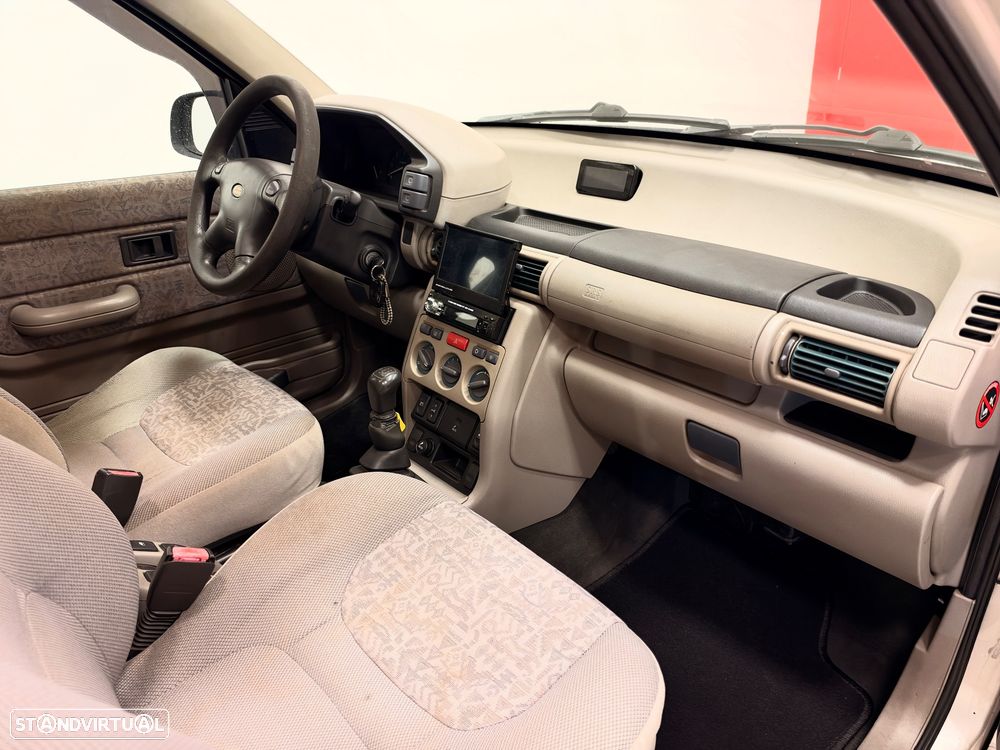 Land Rover Freelander 2.0 Td4 SE - 11