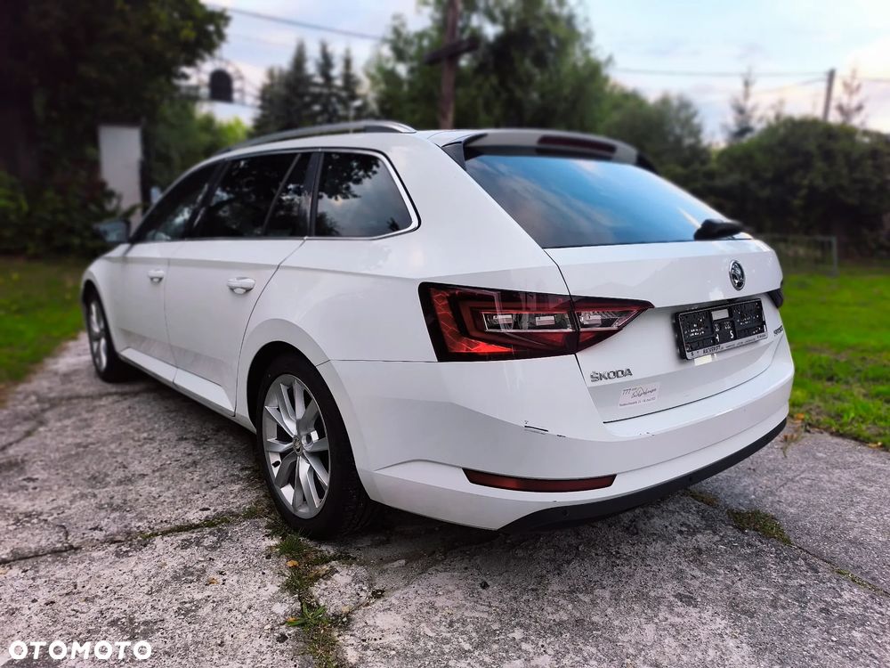 Skoda Superb 2.0 TDI L&K - 2