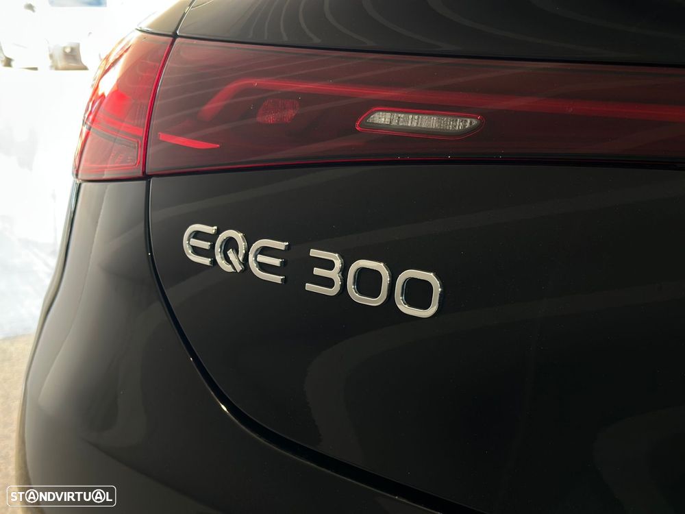Mercedes-Benz EQE 300 AMG Line - 45