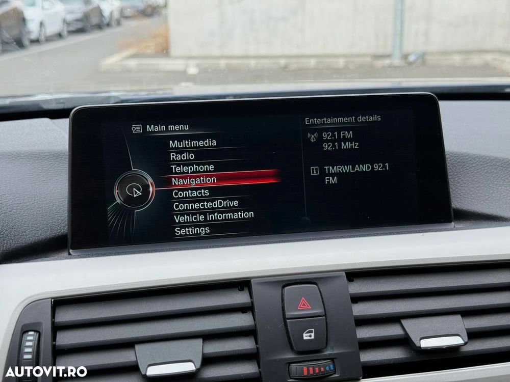 BMW Seria 3 318i Aut. Advantage - 19