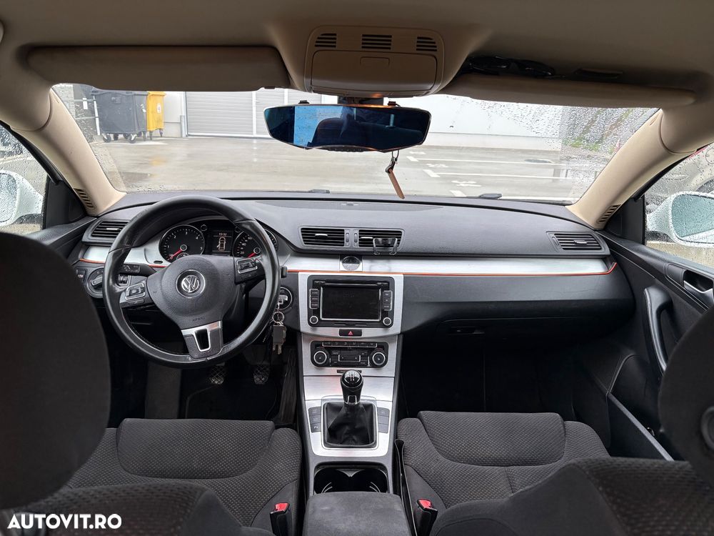 Volkswagen Passat 2.0TDI Comfortline DPF - 5