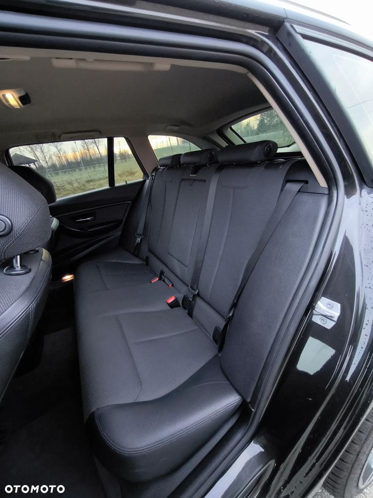 BMW Seria 3 316d Modern Line - 25